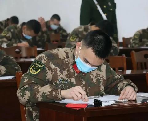 军考提档线,在各个战区、各个军种、武警各总队都是不一样的(图1) 1-22120209414X01.jpg